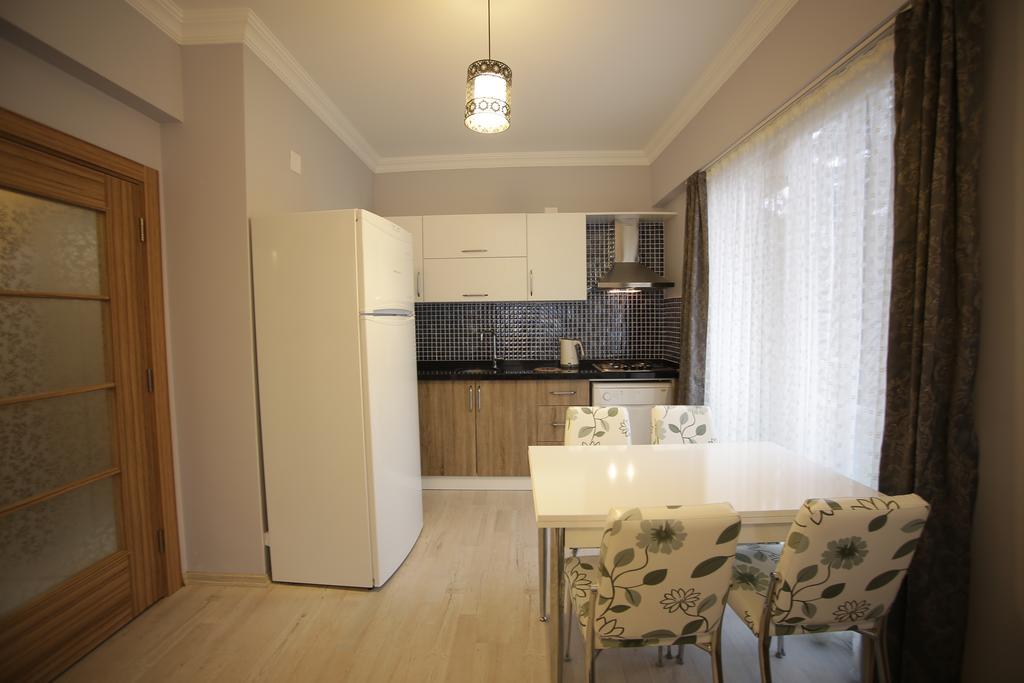 Central Vip Apartments Трабзон Стая снимка