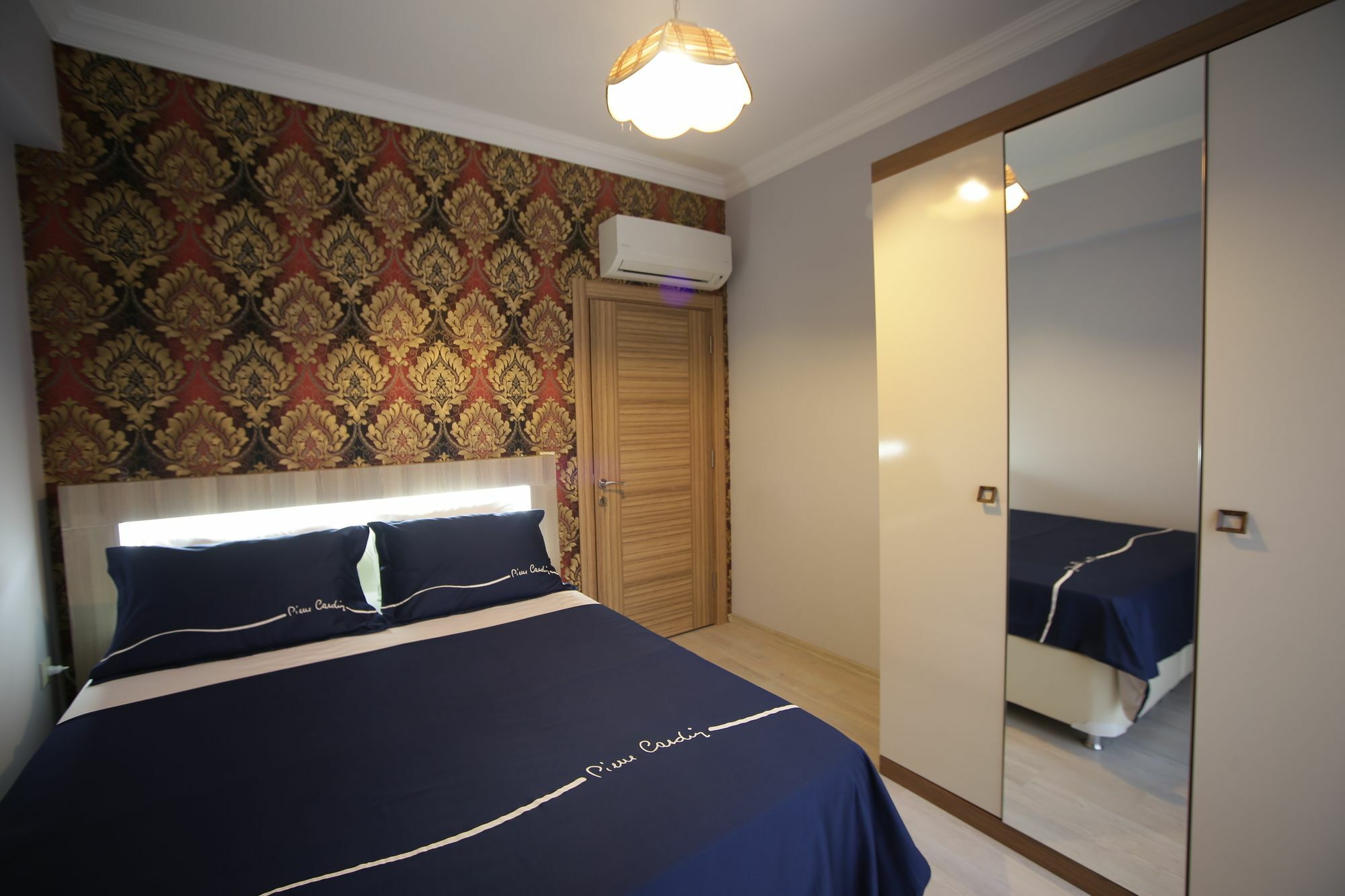 Central Vip Apartments Трабзон Екстериор снимка